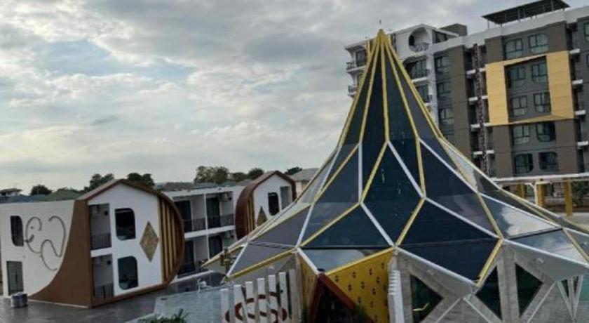 At Ayutthaya Hotel Exteriör bild