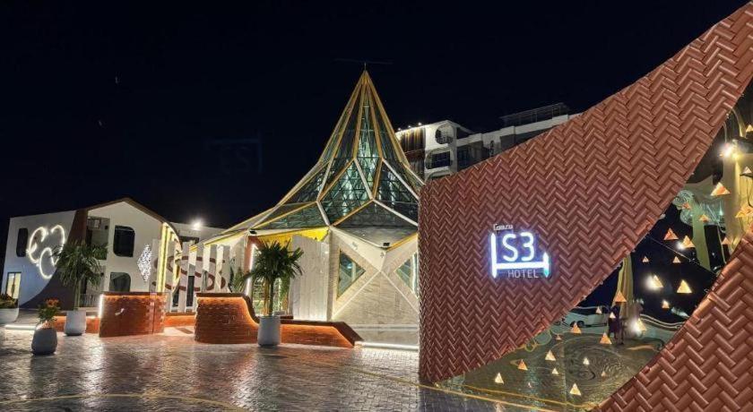 At Ayutthaya Hotel Exteriör bild